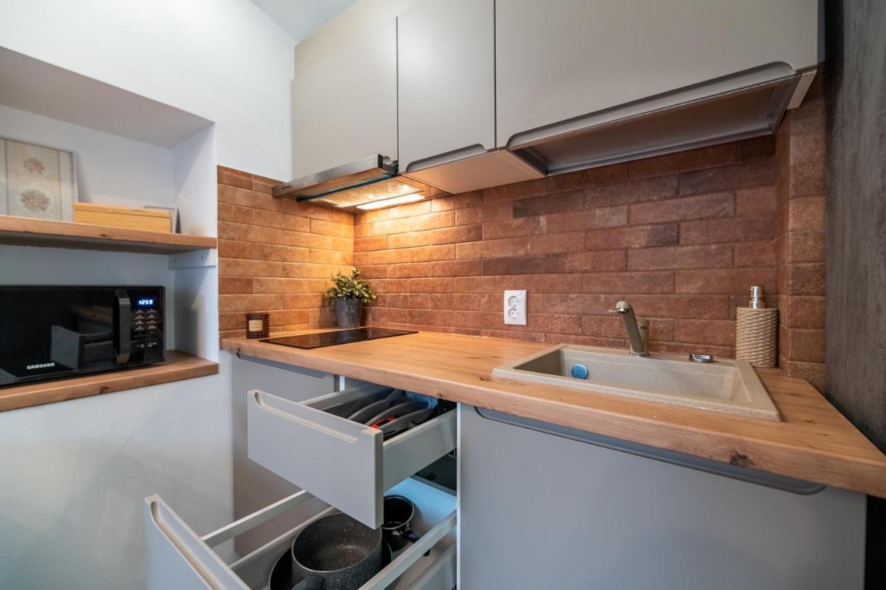 Apartment Green Сибиу Екстериор снимка